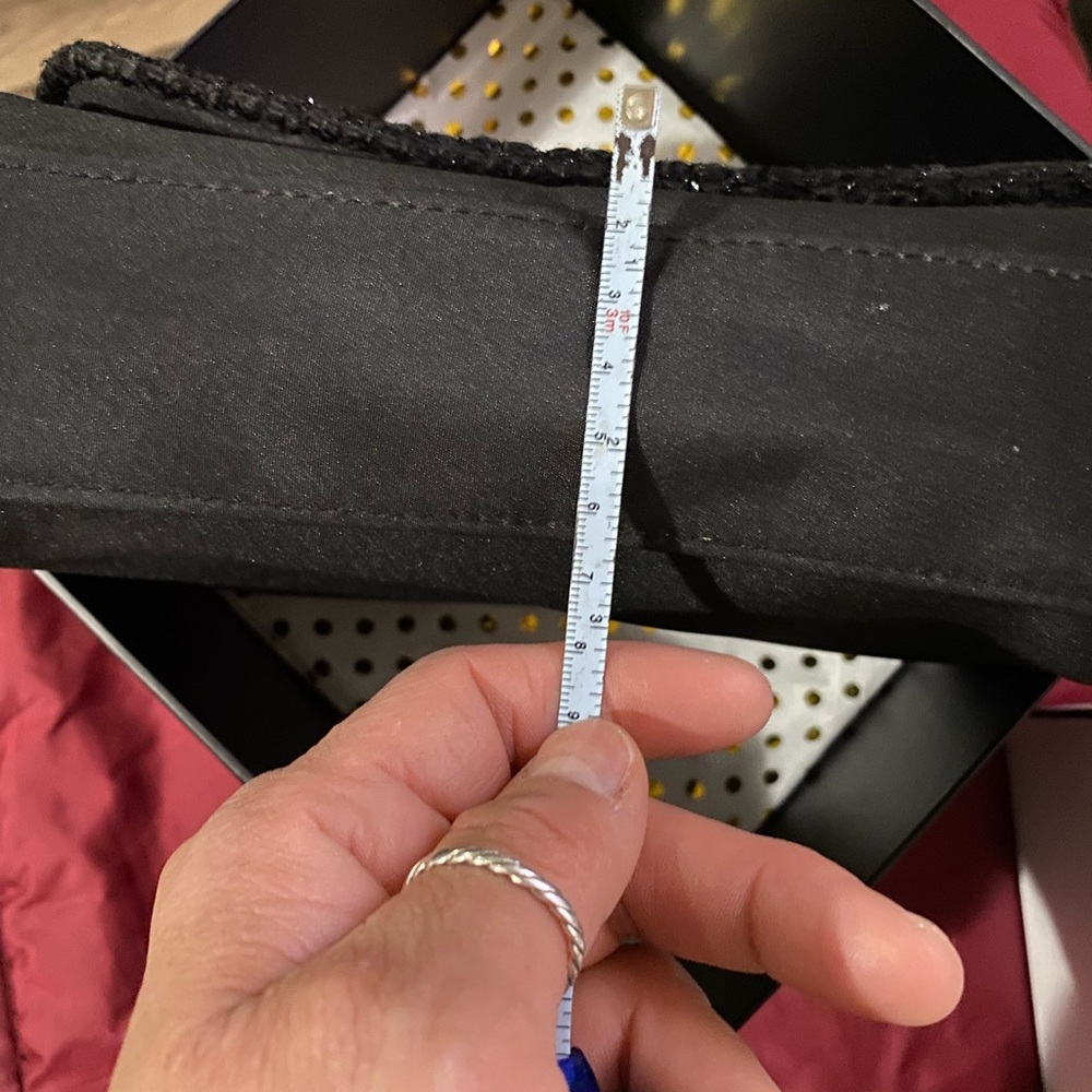 Chanel - Picture 11 of 12